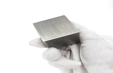 1.5_Mg_Cube_3.370x240